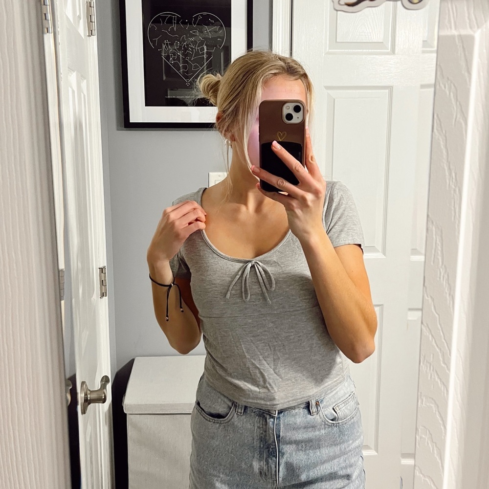 Pacsun Me to We Grey Top